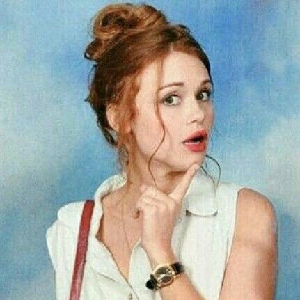 Willa Holland